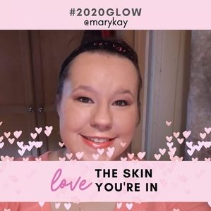 Meet your Posher, Deedee